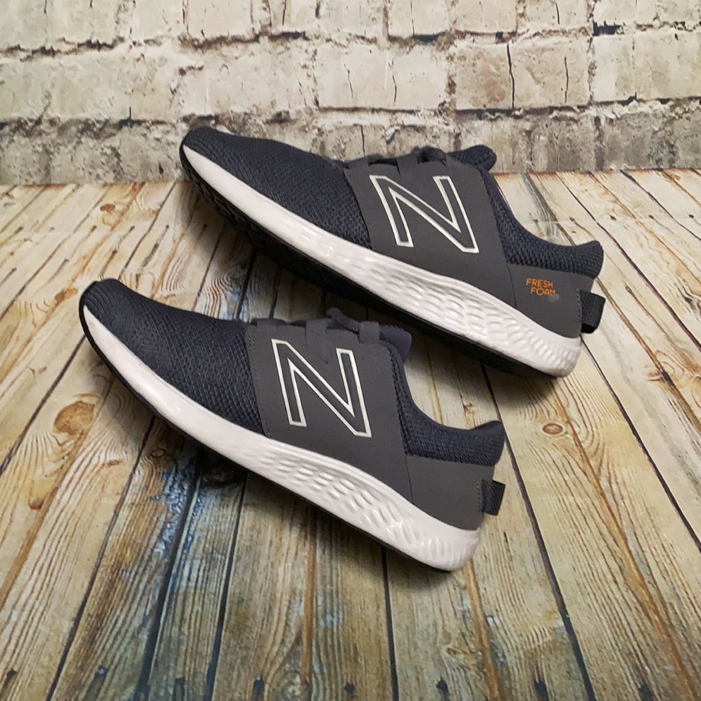 New Balance Sneakers size 10 width 4E Wide - Picture 6 of 13